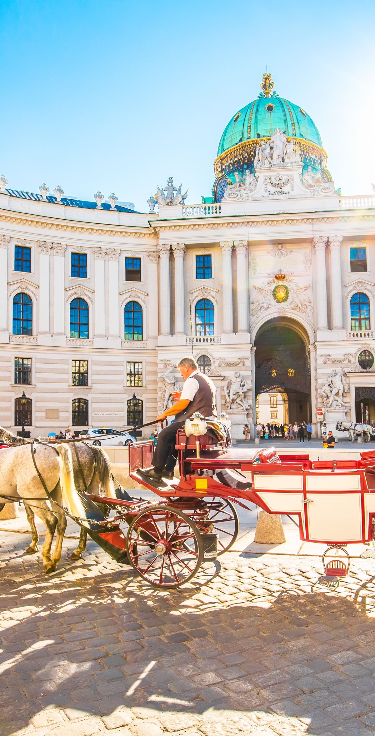 Vienna: Imperial Elegance and Traditions Shaped by History