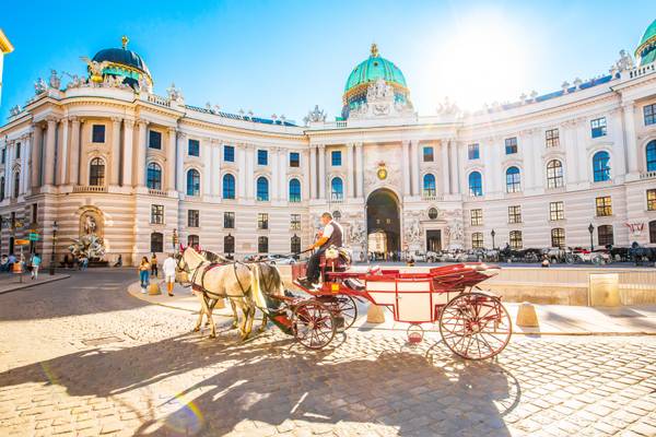 Vienna: Imperial Elegance and Traditions Shaped by History