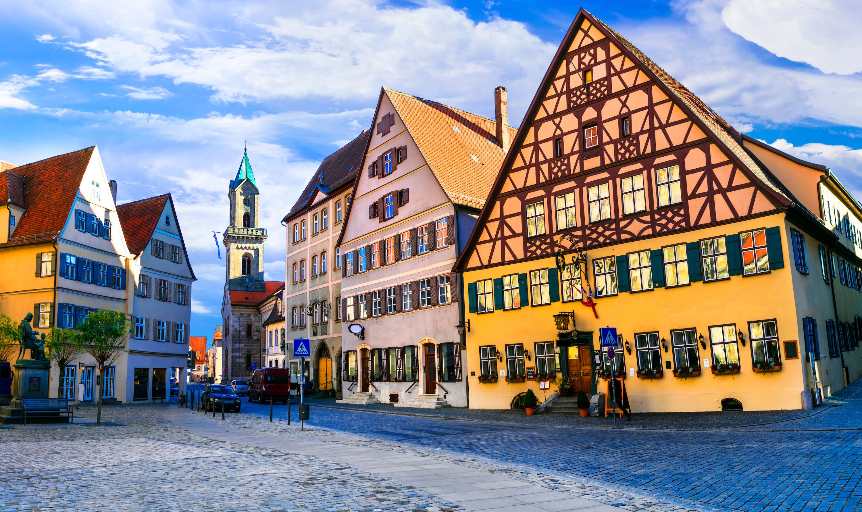 Private Day Trip from Munich to Harburg, Dinkelsbuhl & Rothenburg