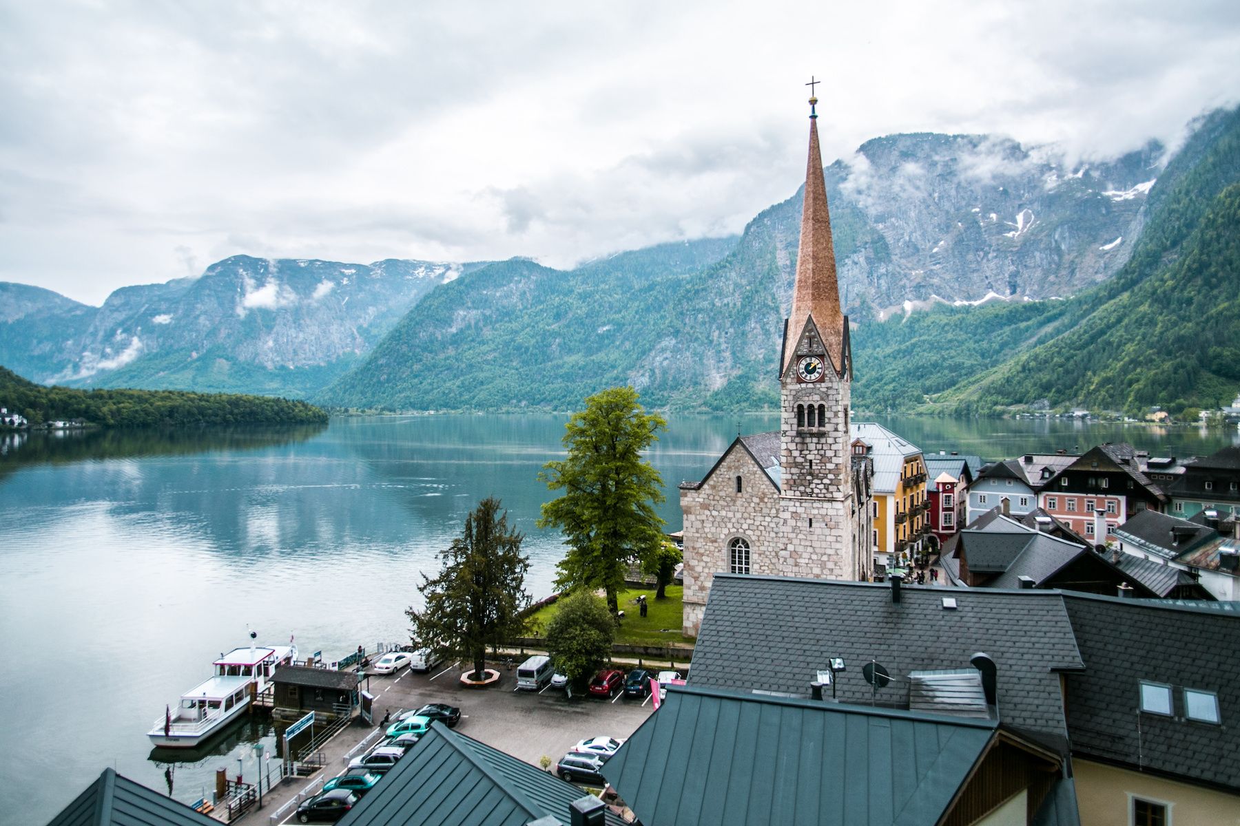 Private Day Trip from Geneva to Lausanne and Montreux