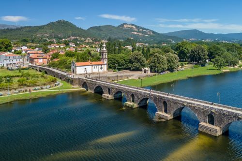 Private day trip: Porto to Guimaraes, Braga and Ponte de Lima