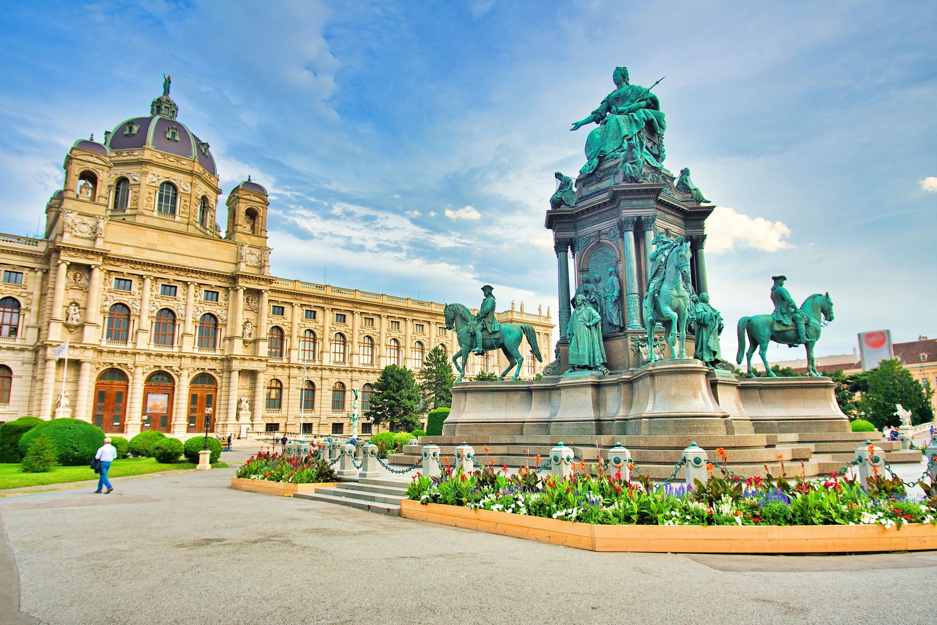 Private Day Trip from Budapest to Bratislava and Vienna