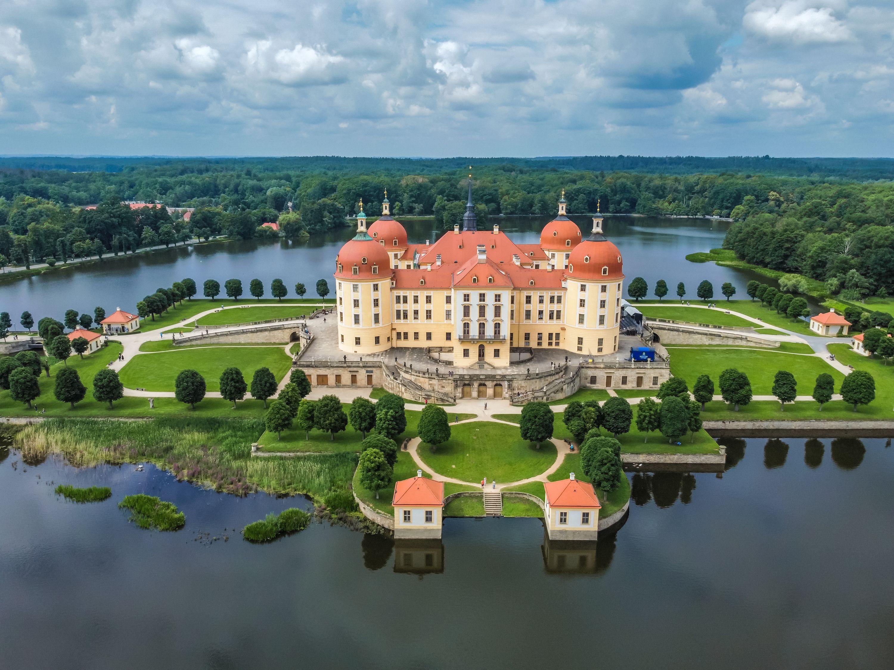Private Day Trip from Prague to Dresden, Moritzburg and Meissen