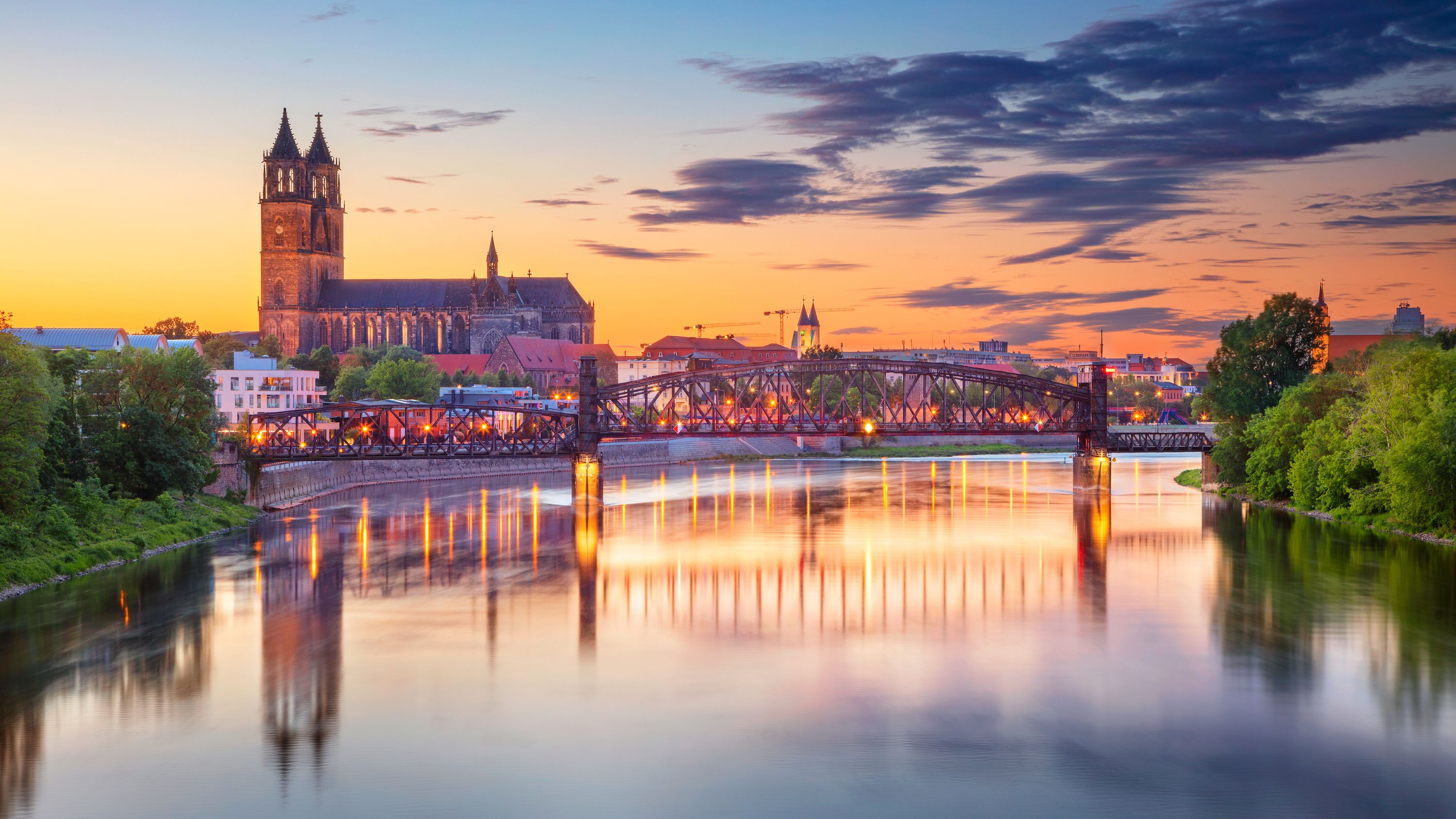 Private Day Trip from Berlin to Potsdam and Magdeburg