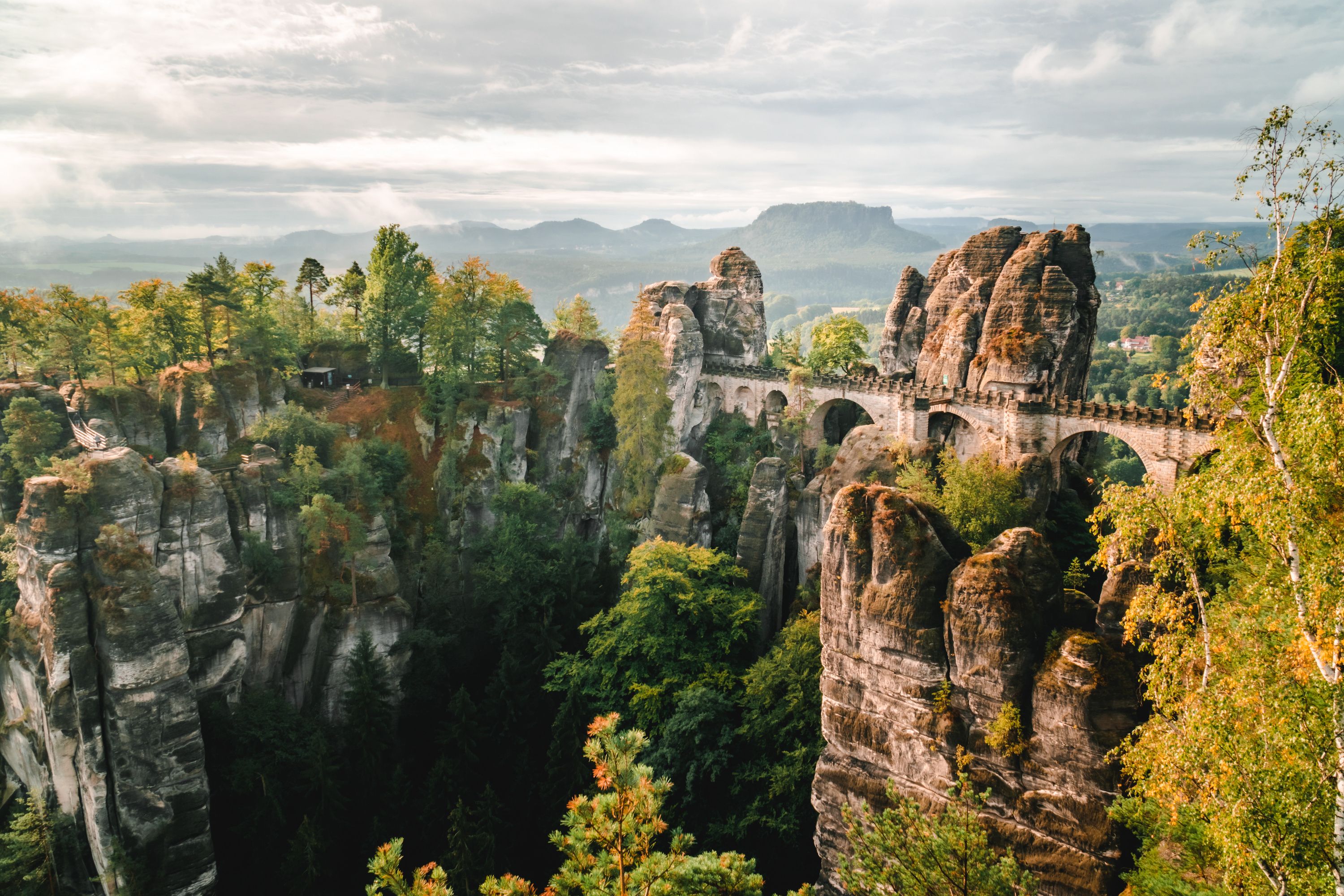 Iconic Sandstone Bridge & Cliffs